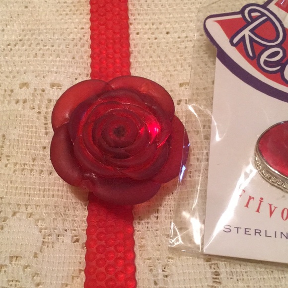 NWOT Red Hat Lady Accessories - Picture 3 of 3